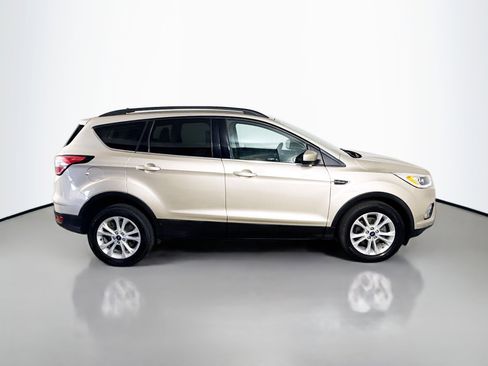 Used 2018 Ford Escape SEL image 11