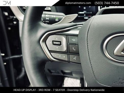 Used 2026 Lexus GX 550 w/ Accessory Package (2T) AWD/4WD image 33