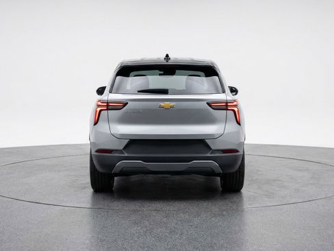 Used 2025 Chevrolet Equinox LT image 7