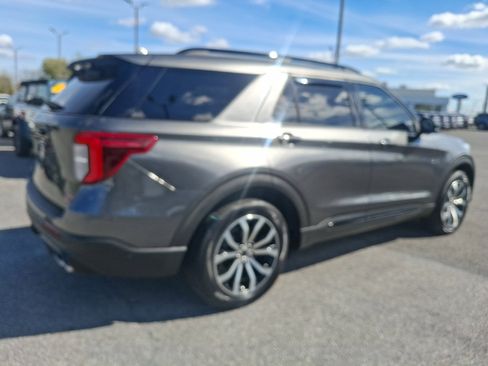 Used 2020 Ford Explorer ST w/ Premium Technology Package image 6