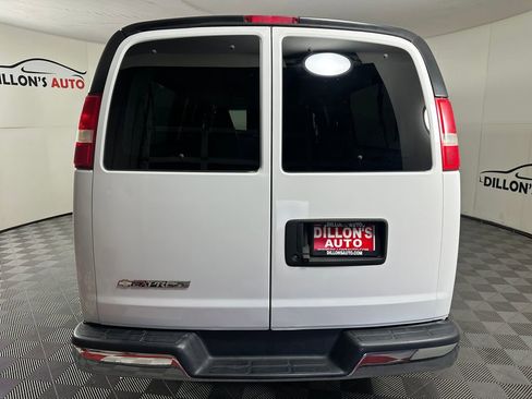 Used 2018 Chevrolet Express 3500 LT w/ LT Preferred Equipment Group RWD image 5