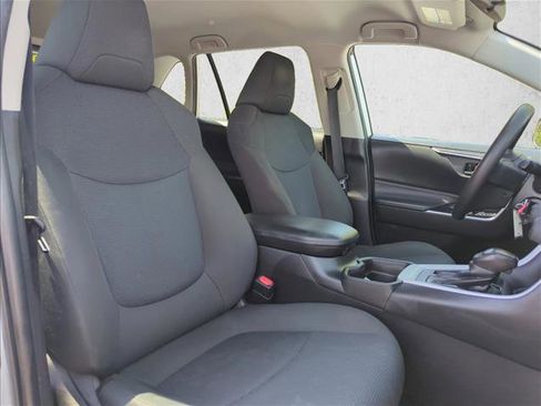 Certified 2021 Toyota RAV4 LE image 26