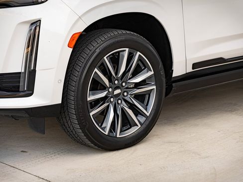 Used 2021 Cadillac Escalade Sport Platinum image 8