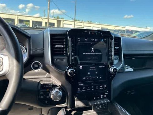 Used 2023 RAM 1500 Laramie AWD/4WD image 7