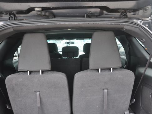 Used 2014 Ford Explorer XLT AWD/4WD image 29