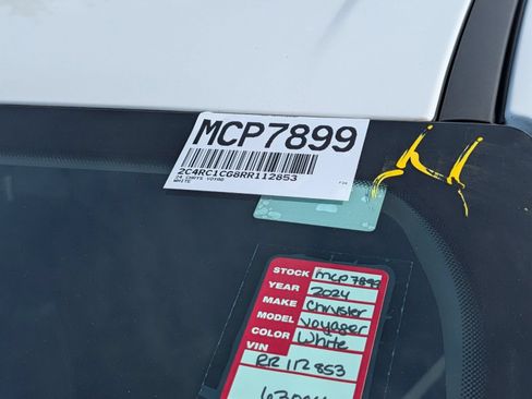 Used 2024 Chrysler Voyager LX FWD image 32