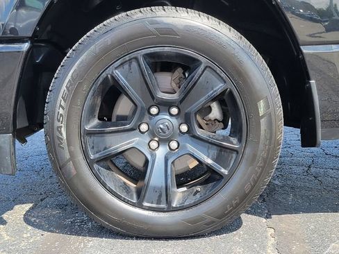 Used 2021 RAM 1500 Big Horn AWD/4WD image 11