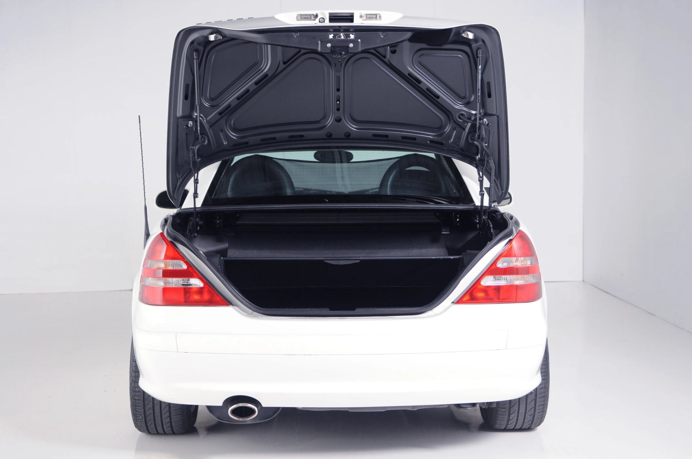 Used 2002 Mercedes-Benz SLK 320 image 12