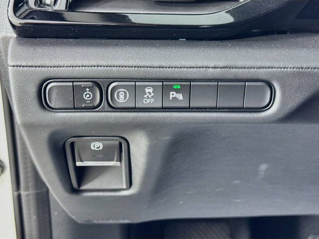 Used 2023 Acura MDX w/ Technology Package AWD/4WD image 10