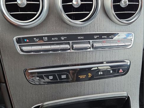 Used 2022 Mercedes-Benz GLC 300 image 27