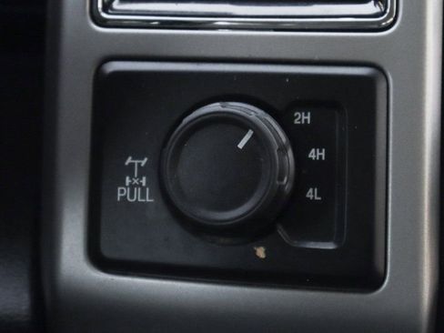 Used 2021 Ford F250 Lariat w/ Lariat Value Package AWD/4WD image 32