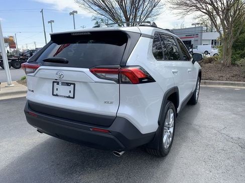 Used 2025 Toyota RAV4 XLE Premium image 8