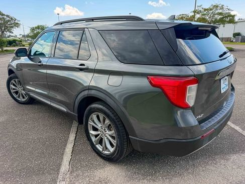 Used 2020 Ford Explorer XLT w/ Equipment Group 202A AWD/4WD image 5