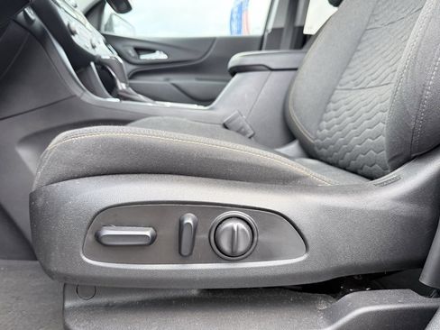 Used 2021 Chevrolet Equinox LT image 11