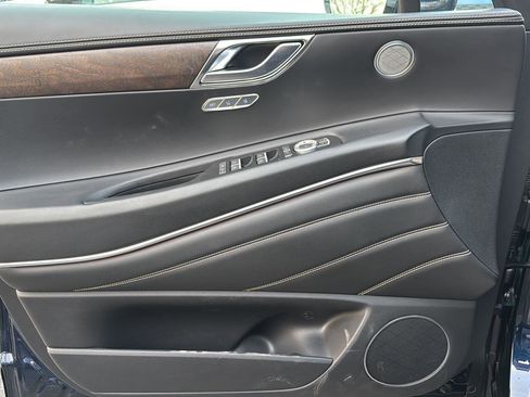 Used 2023 Genesis GV80 2.5T image 13