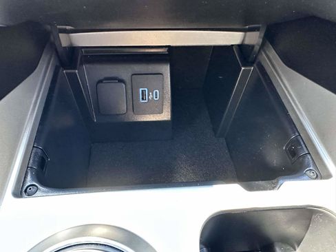 Certified 2023 Ford Explorer XLT AWD/4WD image 26