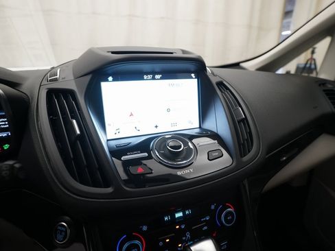 Used 2017 Ford C-MAX Titanium w/ Equipment Group 301A image 6