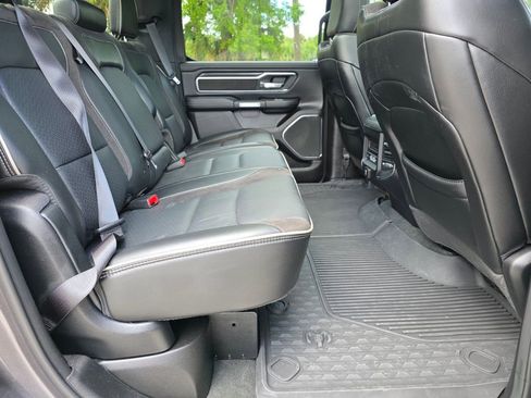 Used 2024 RAM 1500 Laramie AWD/4WD image 13