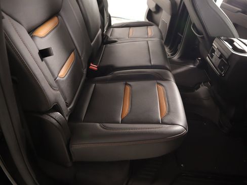 Used 2024 GMC Sierra 2500 AT4 w/ Technology Package image 14