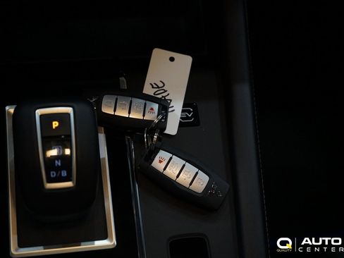 Used 2025 Mitsubishi Outlander SE image 29