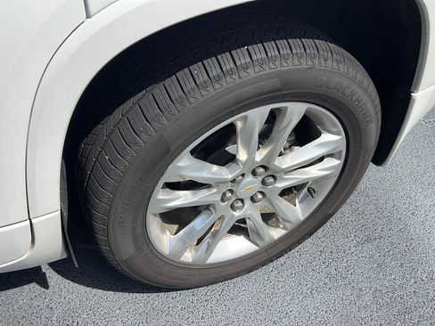 Used 2018 Chevrolet Traverse High Country AWD/4WD image 7
