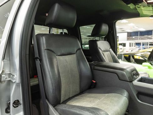 Used 2011 Ford F250 Lariat w/ Lariat Interior Pkg image 16