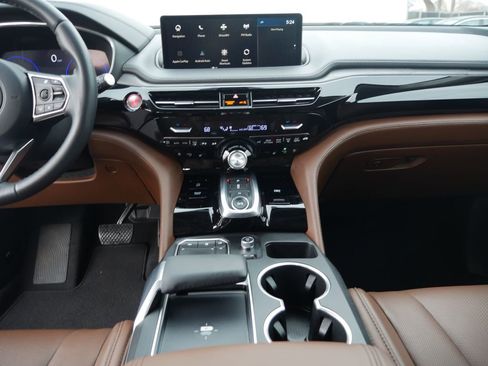 Used 2023 Acura MDX SH-AWD w/ Advance Package image 35