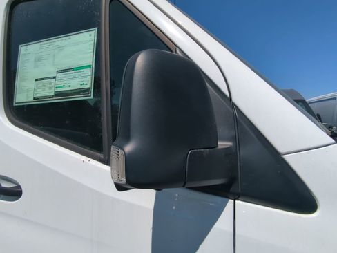Used 2024 Mercedes-Benz Sprinter 2500 image 23