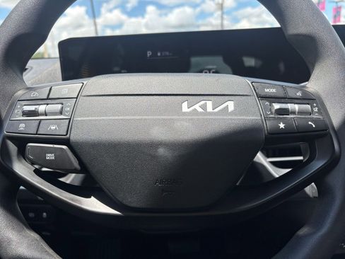 Used 2025 Kia K4 FWD image 27