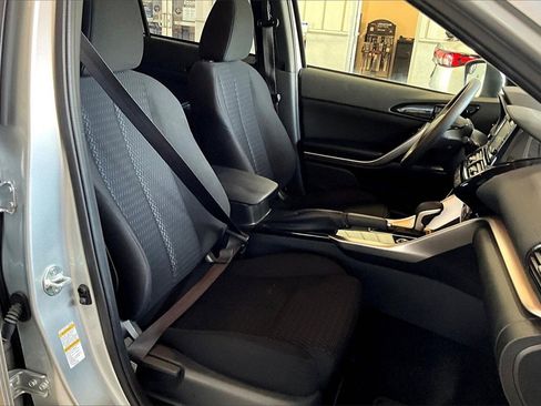 Used 2025 Mitsubishi Eclipse Cross ES image 23