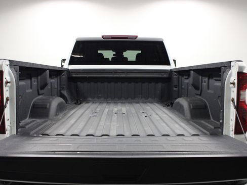 Used 2024 Chevrolet Silverado 2500 W/T image 14