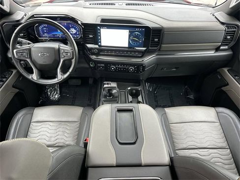 Used 2022 Chevrolet Silverado 1500 ZR2 w/ Technology Package image 19