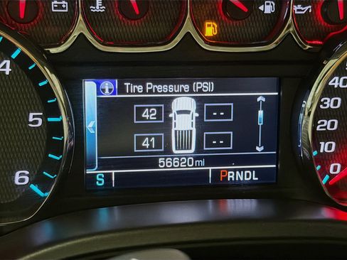 Used 2018 Chevrolet Silverado 1500 LTZ Z71 w/ LTZ Plus Package image 8