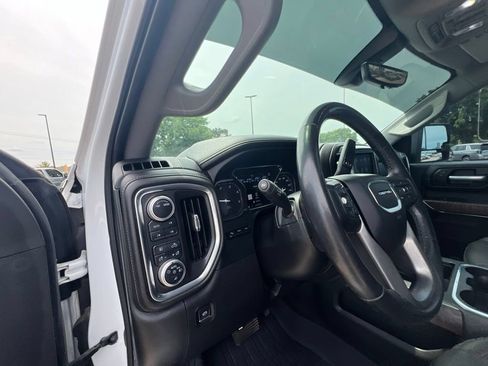 Used 2020 GMC Sierra 2500 Denali w/ Denali Ultimate Package AWD/4WD image 30