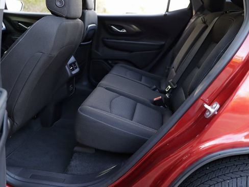 Used 2024 GMC Terrain SLE image 23