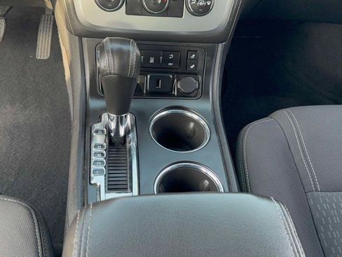 Used 2015 GMC Acadia SLE AWD/4WD image 21