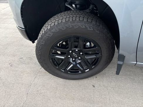 Certified 2025 Chevrolet Silverado 1500 LT Trail Boss w/ Convenience Package II AWD/4WD image 28