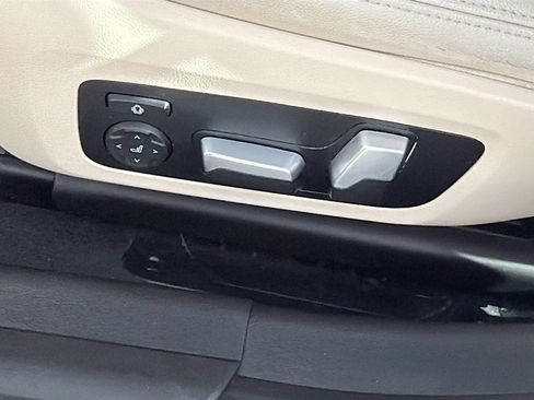 Used 2021 BMW 330i 330i w/ Convenience Package image 24