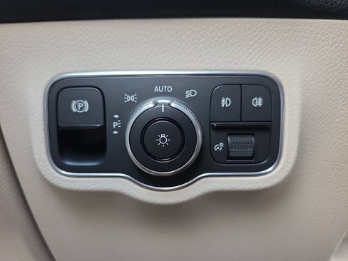 Certified 2026 Mercedes-Benz GLB 250 4MATIC image 27