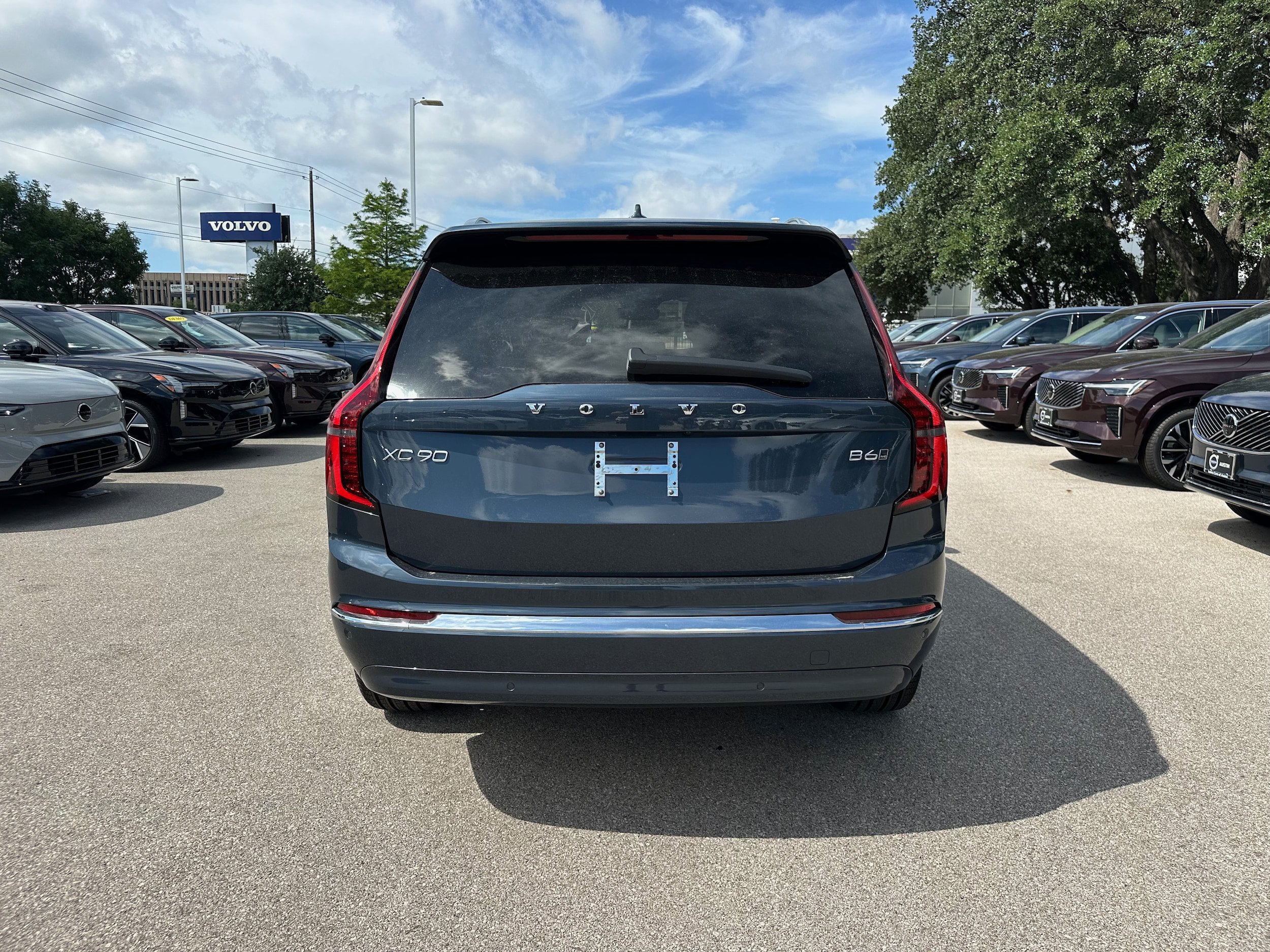 Used 2026 Volvo XC90 B6 Core AWD/4WD image 5