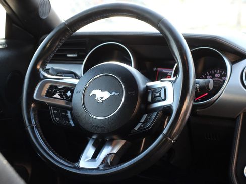 Used 2020 Ford Mustang Premium image 13