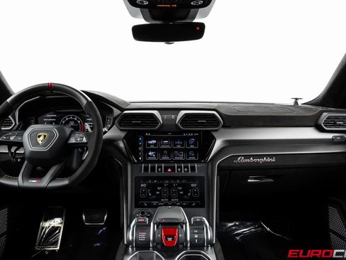 Used 2024 Lamborghini Urus Performante image 31