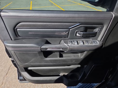 Used 2022 RAM 3500 Limited image 9