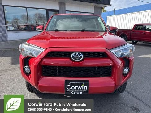 Used 2016 Toyota 4Runner SR5 Premium image 2