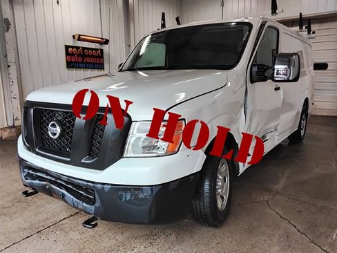 Used 2019 Nissan NV 2500 SV image 1