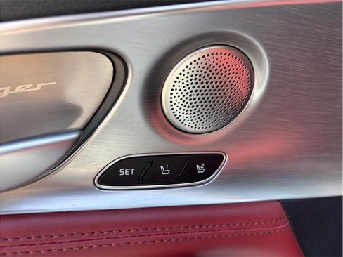 Used 2022 Kia Stinger GT2 image 26