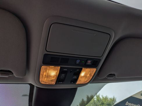 Used 2023 Honda Odyssey Elite image 26
