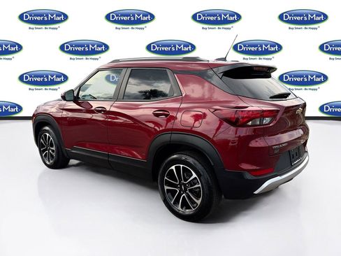 Used 2025 Chevrolet TrailBlazer LT FWD image 5