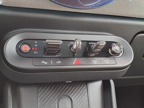 Certified 2025 MINI Cooper S image 12