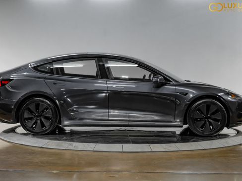 Used 2024 Tesla Model 3 Standard Range RWD image 8